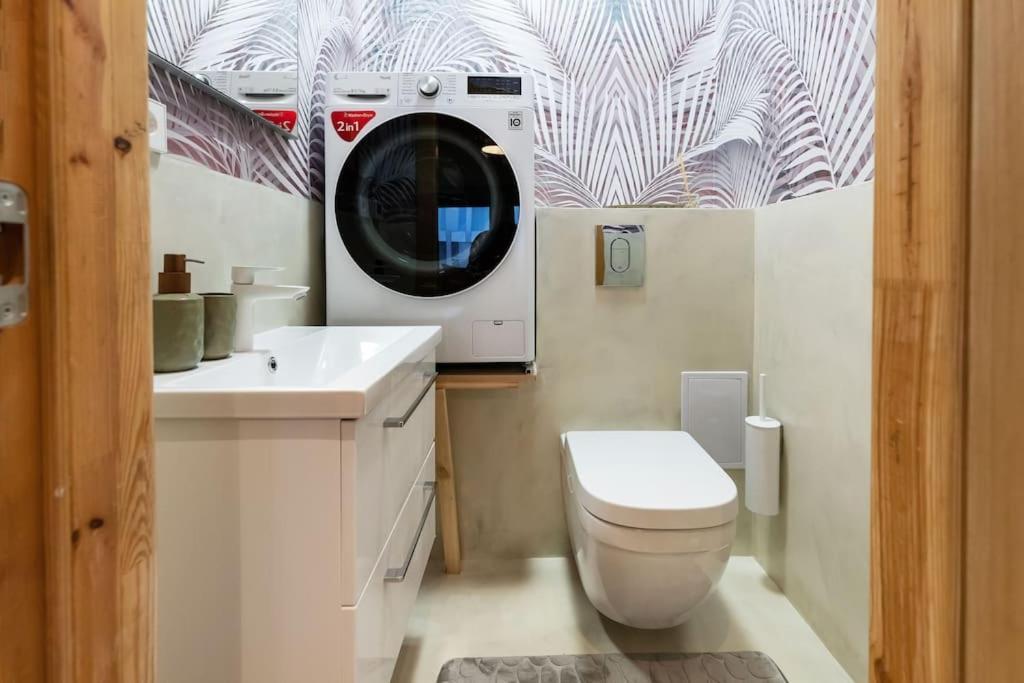 Luxury Apartment In Gedimino Av. VNO Buitenkant foto